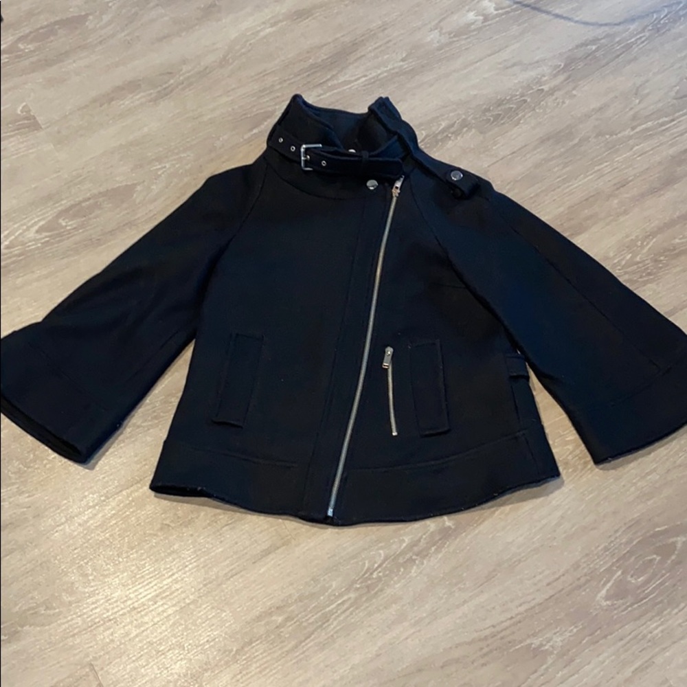 Short Cape Coat